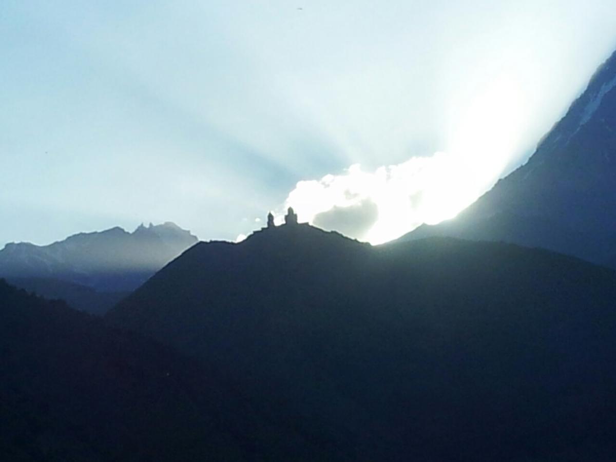 Nino Khetaguri Guest House Kazbegi Luaran gambar